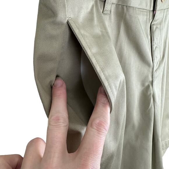 Lands' End NWT Tan Bermuda Magna Ready High Rise Uniform Shorts Size 14 - Picture 3 of 7